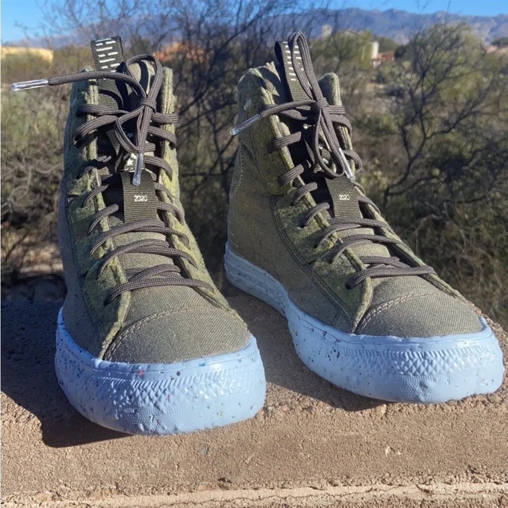 ♻️ New CTAS Converse Hi Top Canvas Sneakers ♻️ - Picture 3 of 16